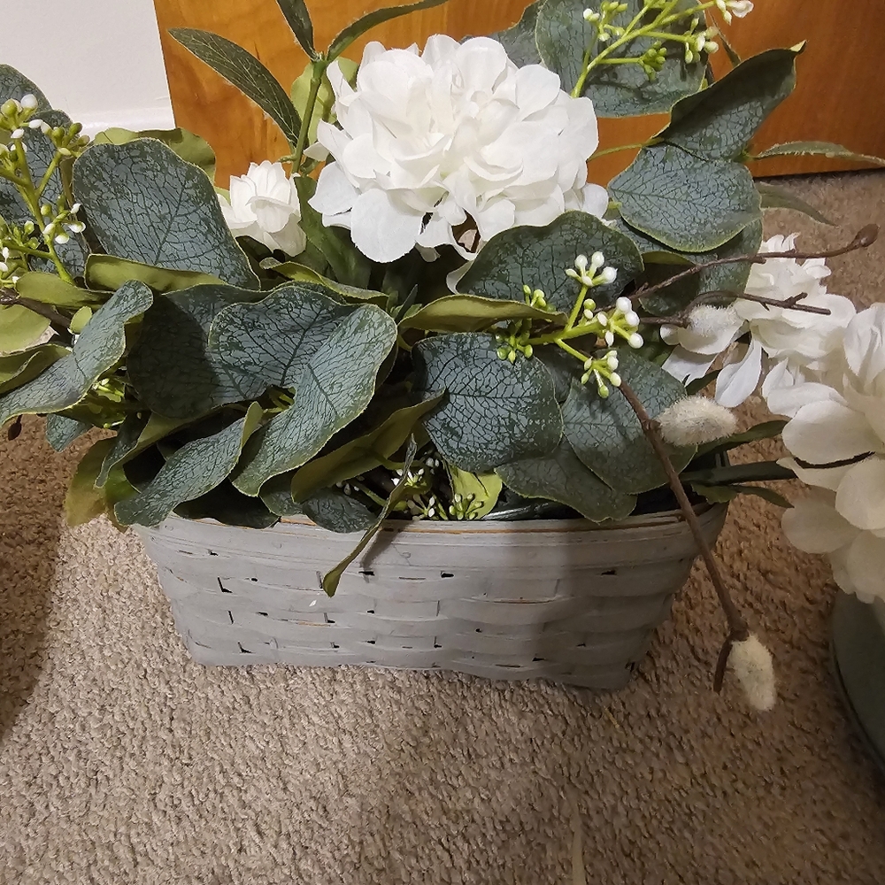 Floral basket